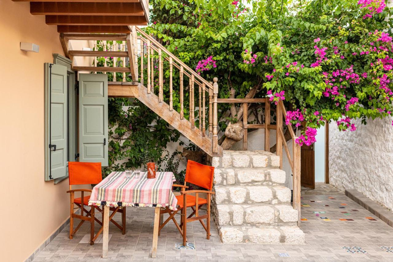 Aphrodite Villas Halki - Villa Bougainvillea 외부 사진